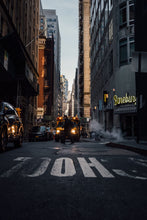Charger l'image dans la galerie, New York City 2-Day Intensive Photography Workshop - May 3-4 2025 - $890